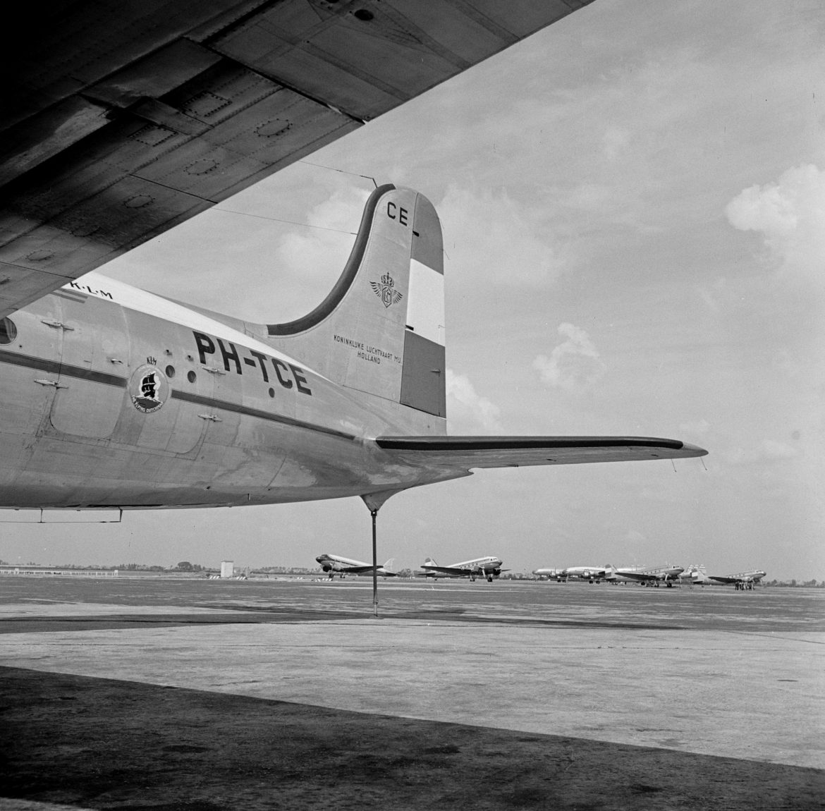 vintage ph-tce tail